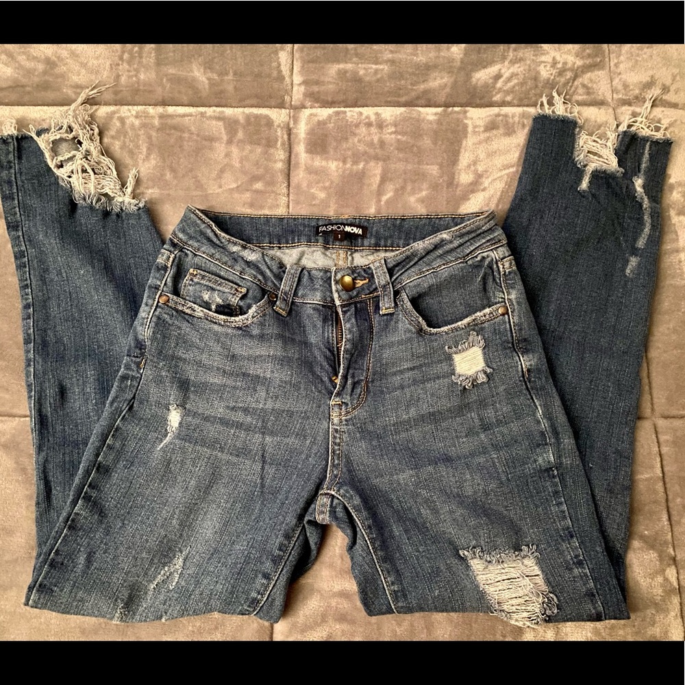 Fashion Nova Raw Hem Cropped Jeans